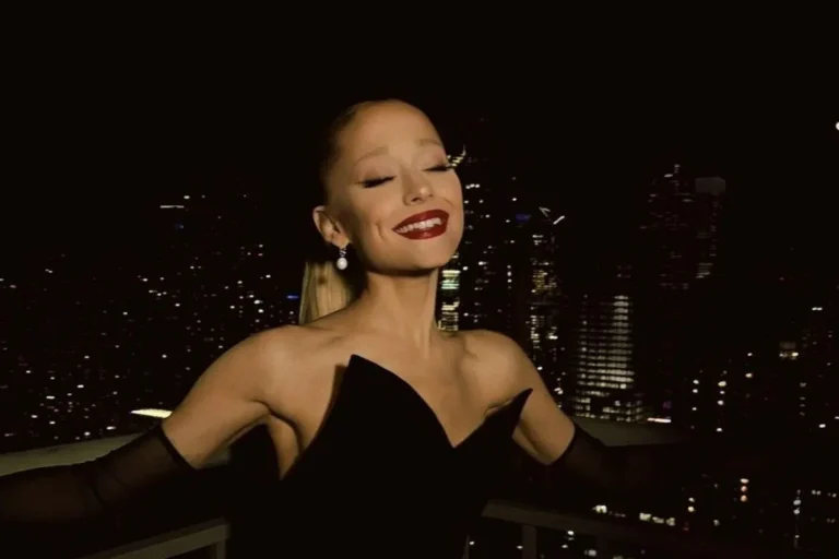 Ariana Grande Rilis Single Baru yang Berkolaborasi dengan Penyanyi Pop Asia